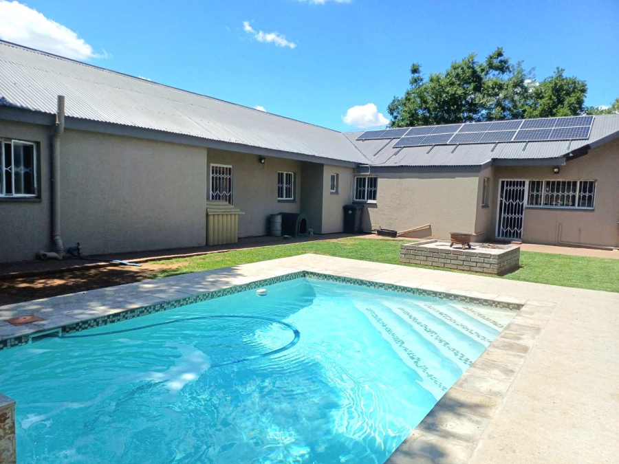 4 Bedroom Property for Sale in Bayswater Free State